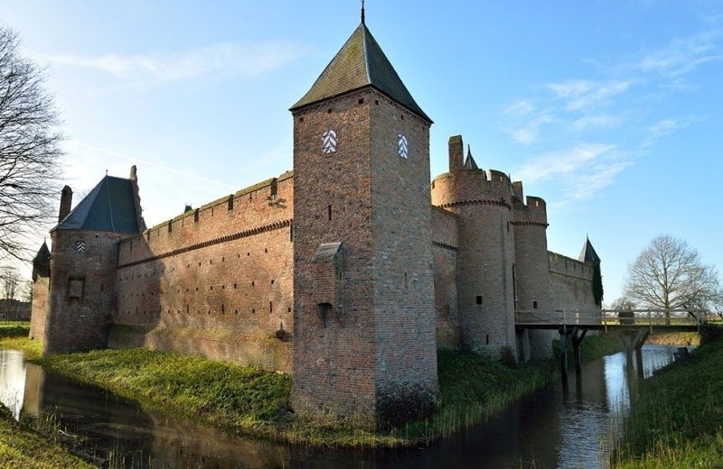 Schloss Doornenburg